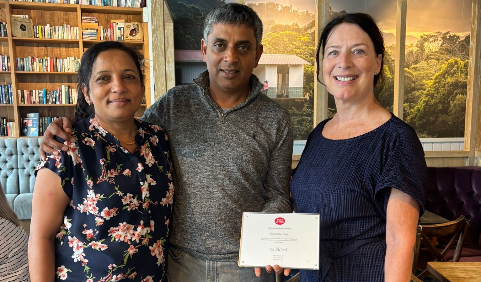 Harehills Postmaster reaches 30 year milestone